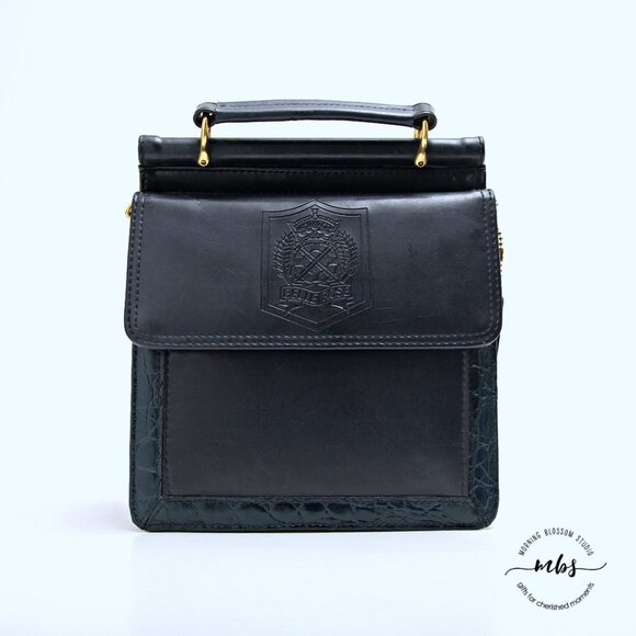 Belle Rose Vintage Crossbody Bag and Clutch - Picture 7 of 15